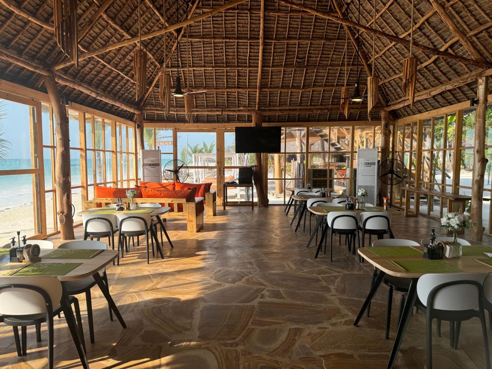 Tiki Beach Club & Resort (Adults Only) 布韦朱 外观 照片