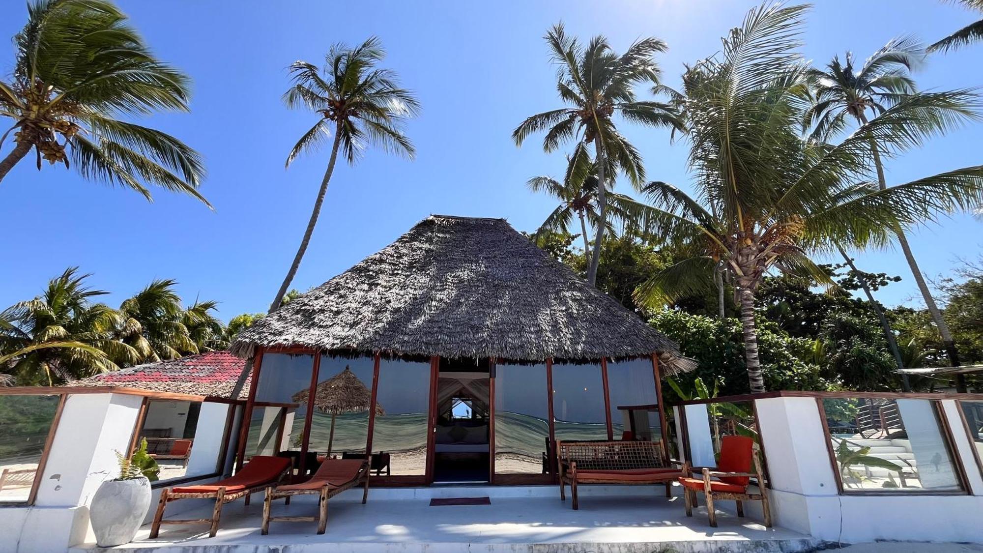 Tiki Beach Club & Resort (Adults Only) 布韦朱 外观 照片