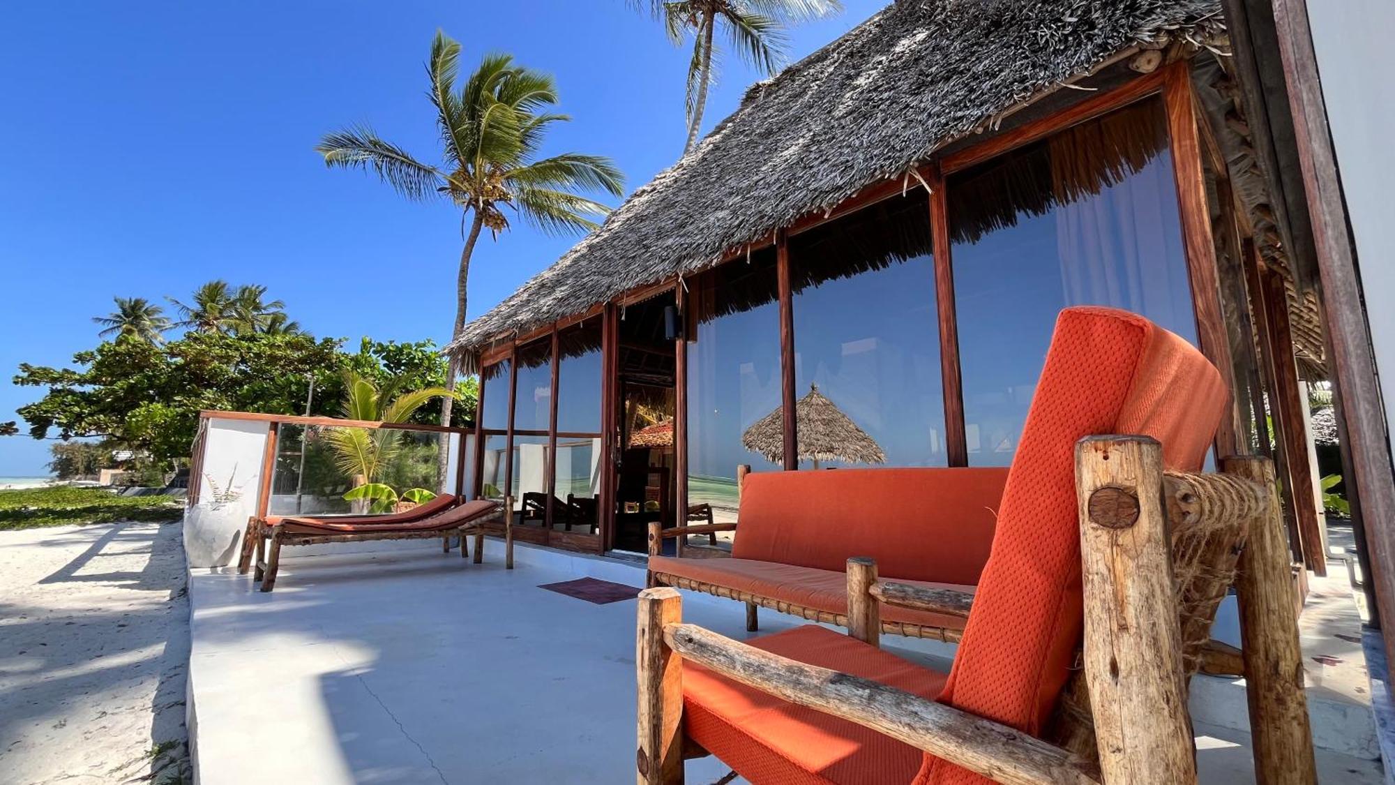 Tiki Beach Club & Resort (Adults Only) 布韦朱 外观 照片